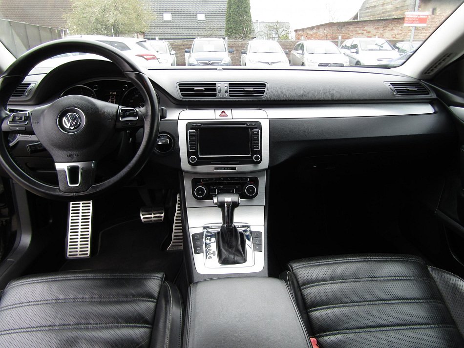 Volkswagen Passat CC 2.0 TDi 
