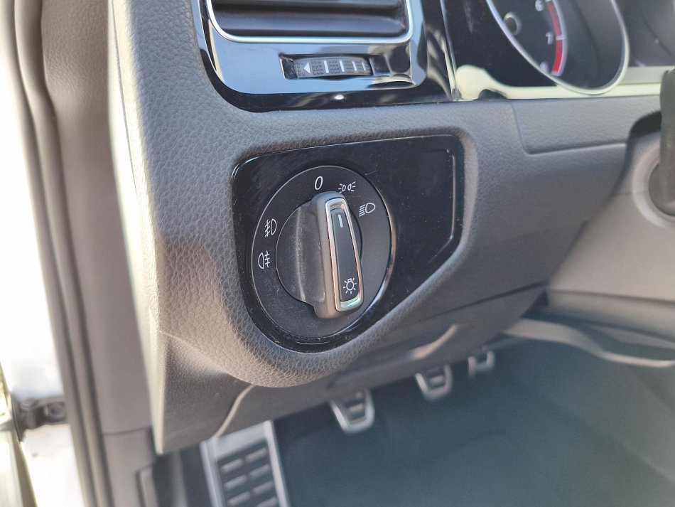 Volkswagen Golf 1.4 TSi R-Line