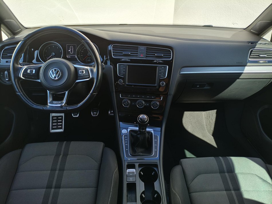 Volkswagen Golf 1.4 TSi R-Line