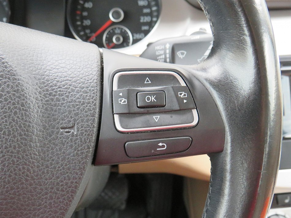 Volkswagen Passat 2.0 TDi Business