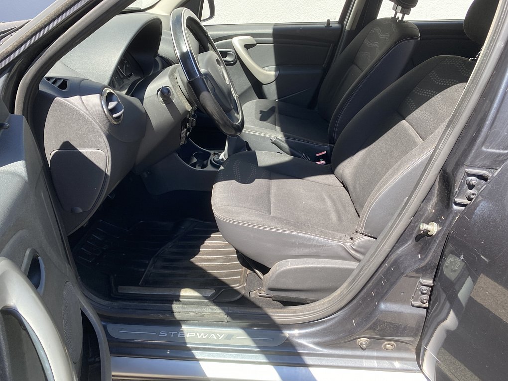 Dacia Sandero 1.6i Stepway