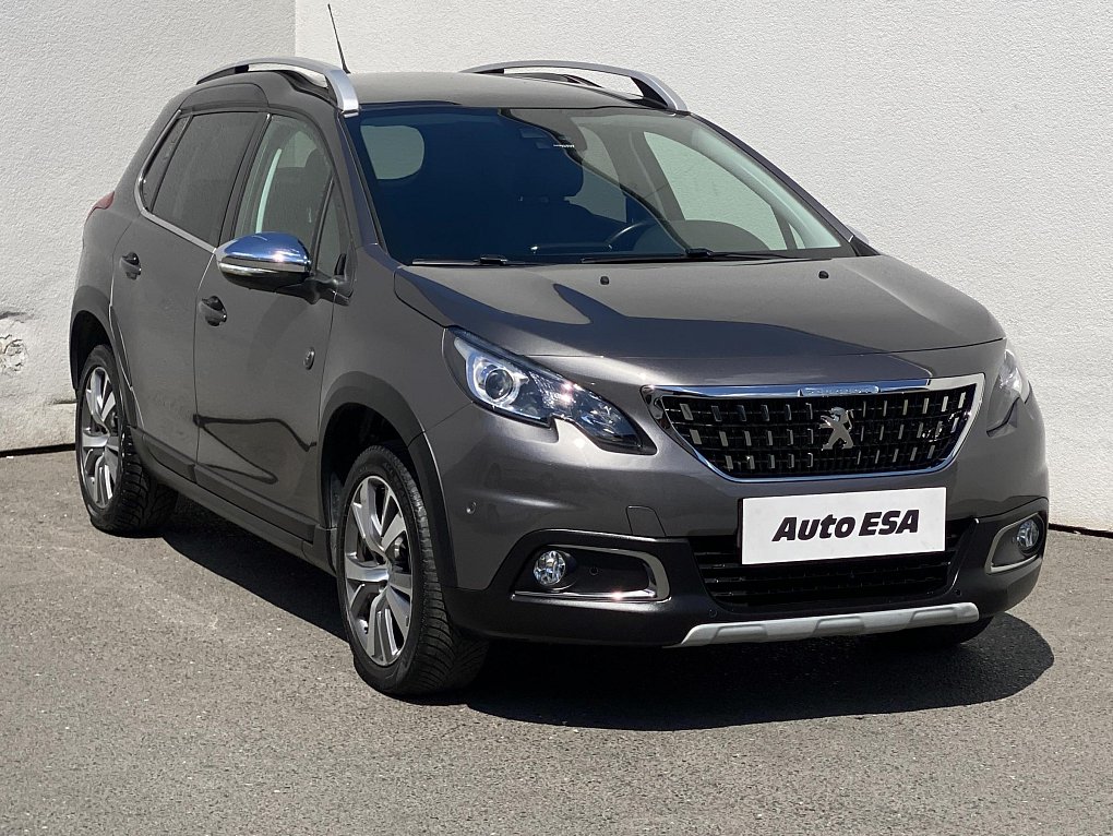 Peugeot 2008 1.2PT Crossway