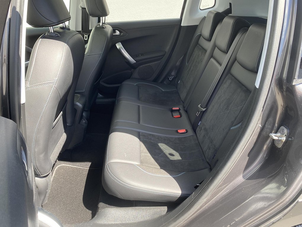 Peugeot 2008 1.2PT Crossway