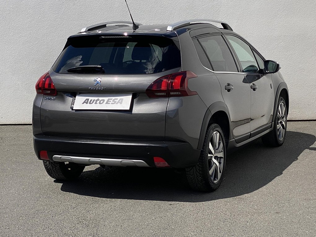 Peugeot 2008 1.2PT Crossway