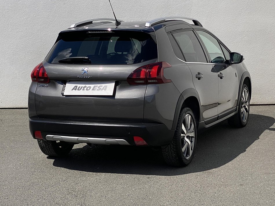 Peugeot 2008 1.2PT Crossway