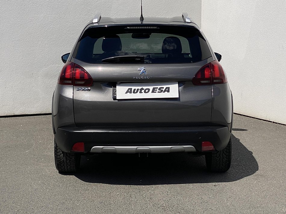 Peugeot 2008 1.2PT Crossway
