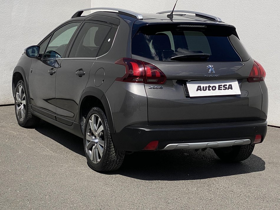 Peugeot 2008 1.2PT Crossway