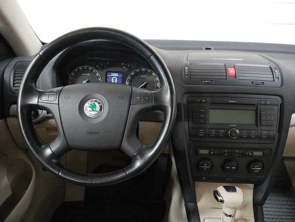 Škoda Octavia II 2.0 i 