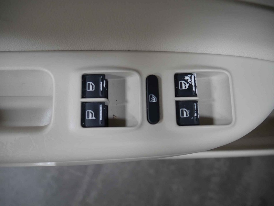 Škoda Octavia II 2.0 i 