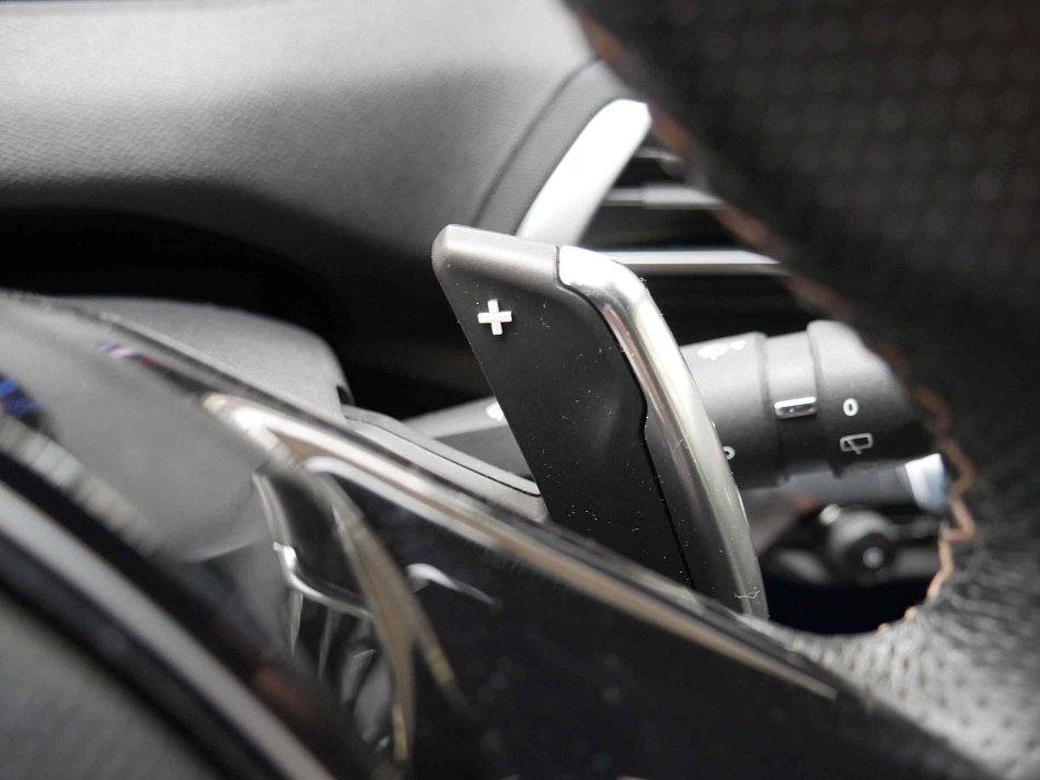 Peugeot 3008 2.0HDi 