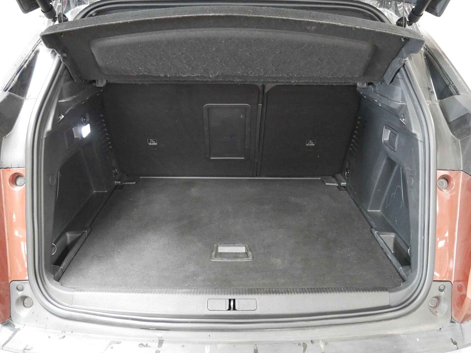 Peugeot 3008 2.0HDi 