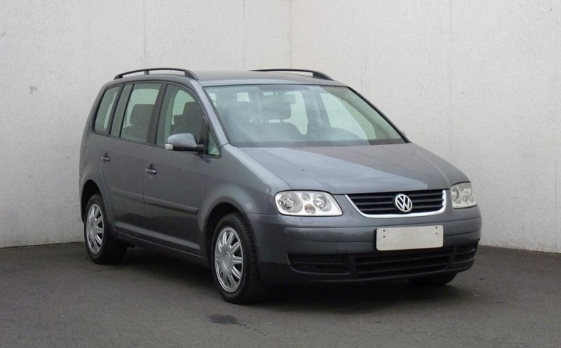 Volkswagen Touran 1.6FSI  DSG