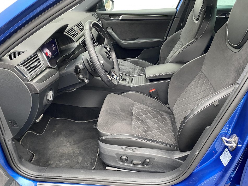 Škoda Superb III 2.0 TDi SportLine