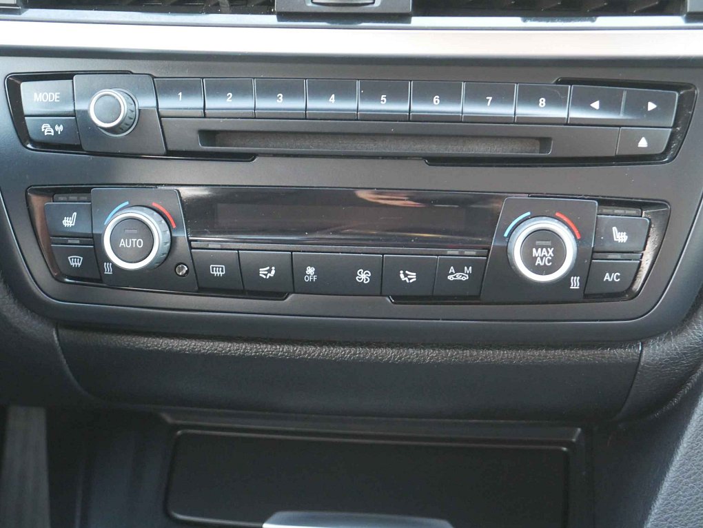 BMW Řada 3 2.0i  328i