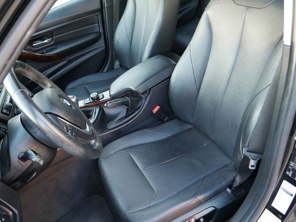 BMW Řada 3 2.0i  328i