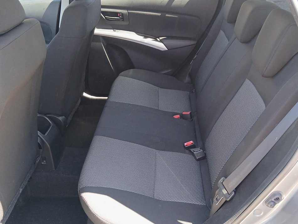 Suzuki S-Cross 1.6 i 