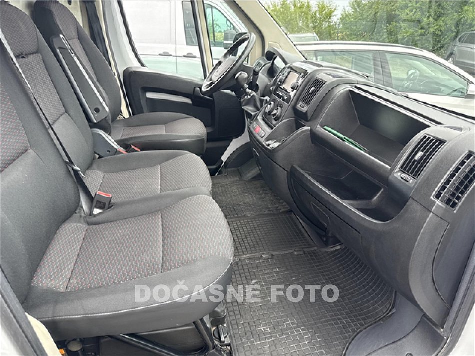 Peugeot Boxer 2.2HDi Active L2H2