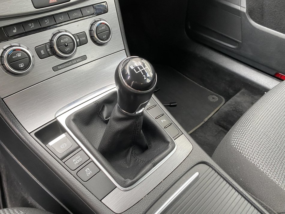 Volkswagen Passat 1.4TSi 