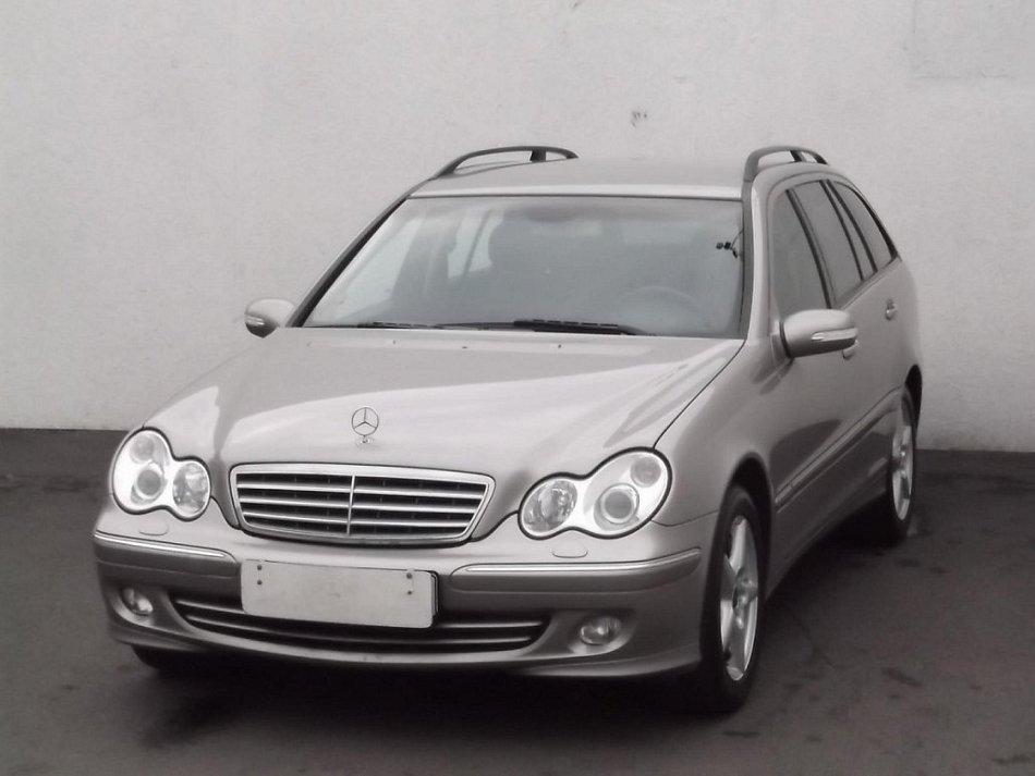 Mercedes-Benz Třída C 2.7 CDI Elegance