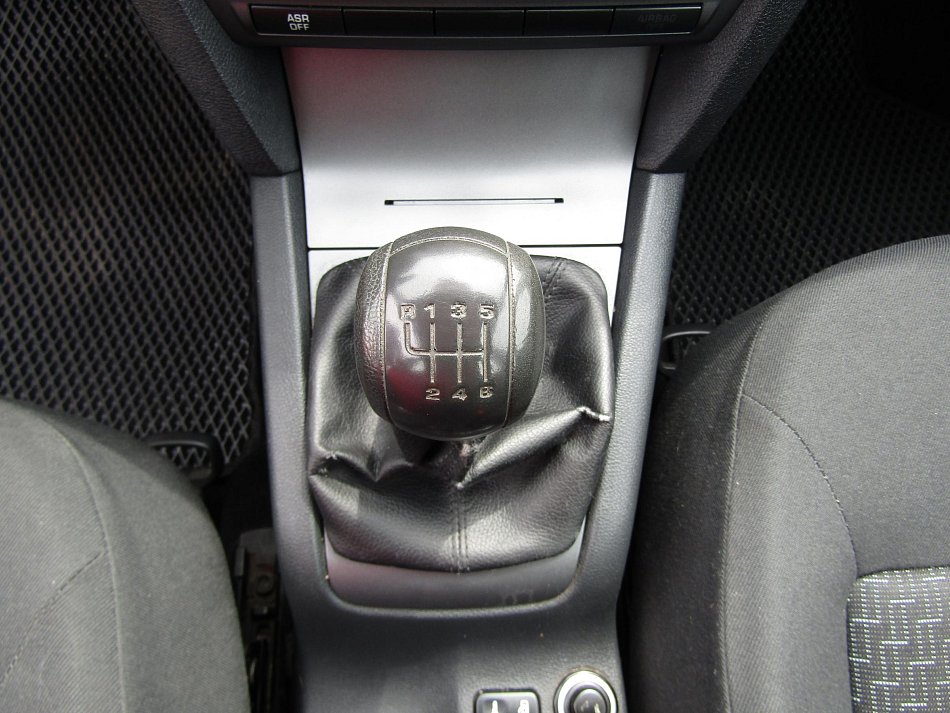 Škoda Octavia II 1.2i 