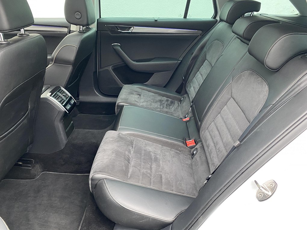 Škoda Superb III 2.0 TDi Scout 4x4