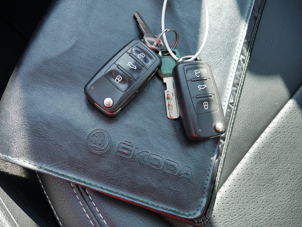 Škoda Superb II 2.0 TDi Elegance