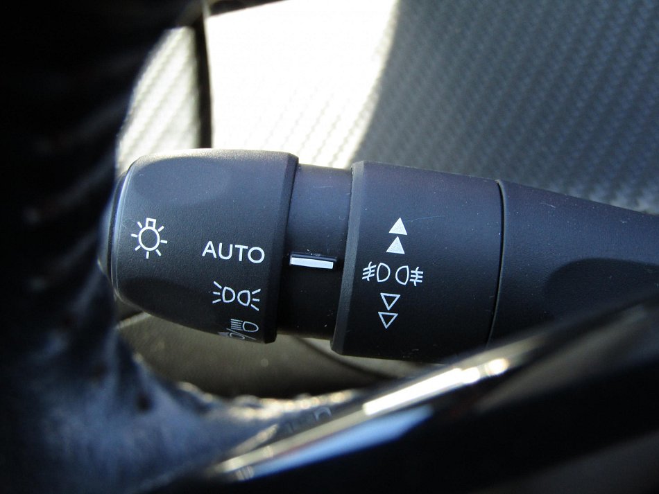 Peugeot 2008 1.5 HDi 
