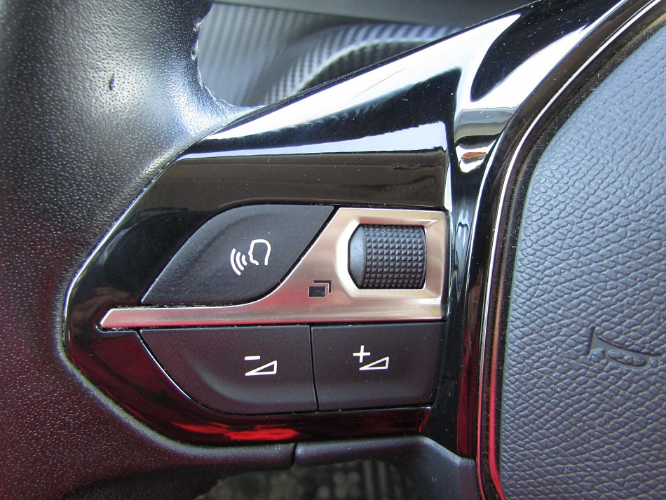 Peugeot 2008 1.5 HDi 