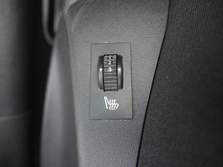 Peugeot 2008 1.2 PT Allure