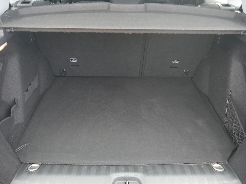 Peugeot 2008 1.2 PT Allure