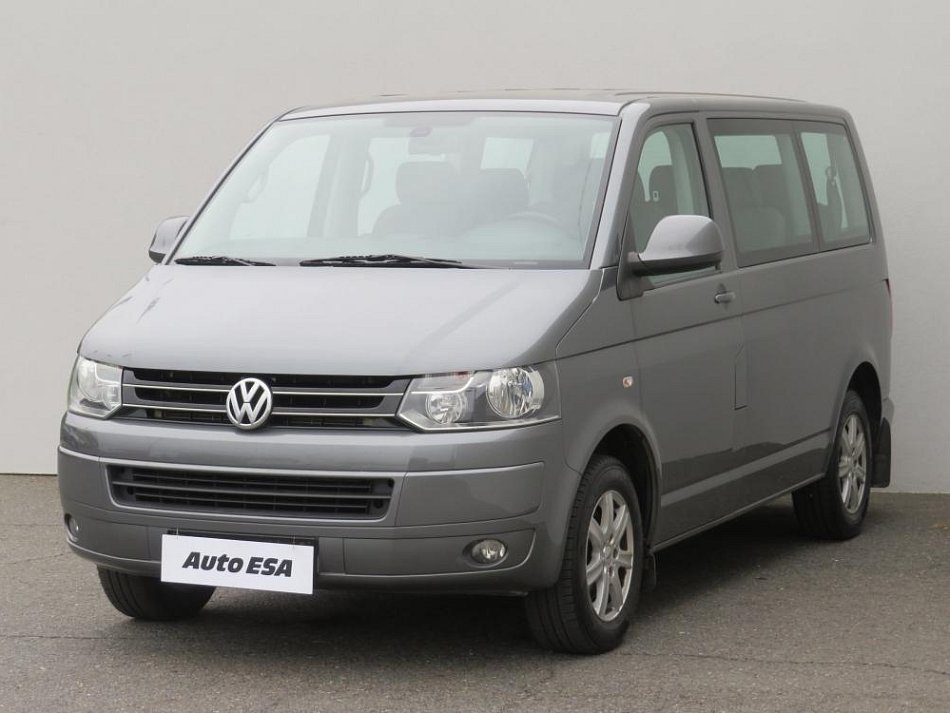 Volkswagen Caravelle 2.0TDi  8míst