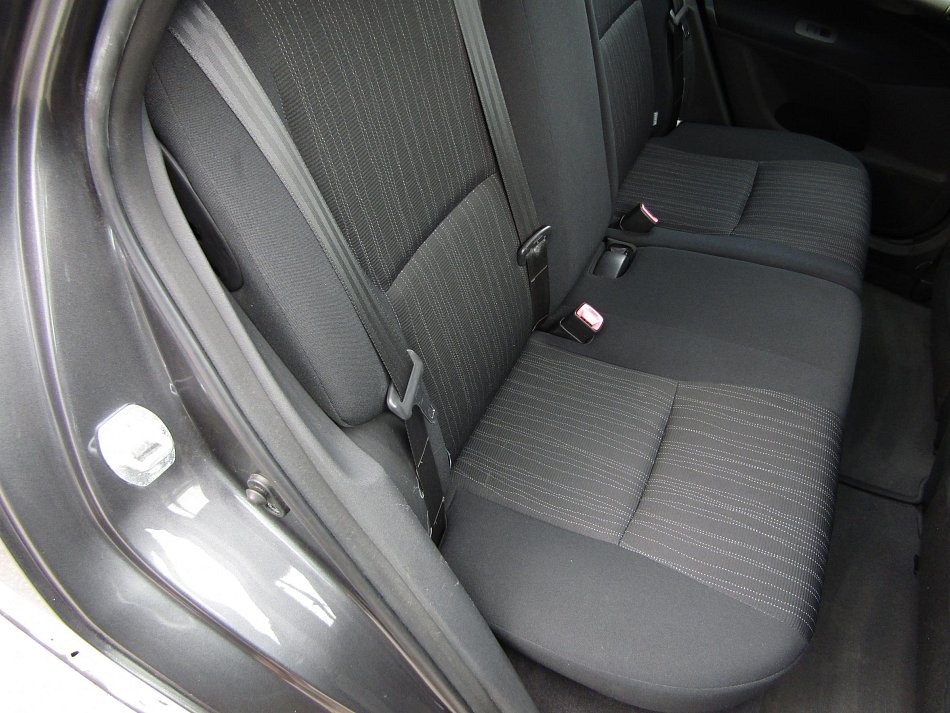 Toyota Auris 1.6 VVT-i 