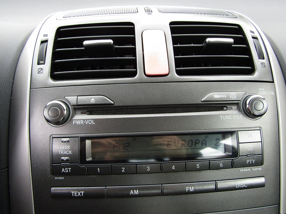 Toyota Auris 1.6 VVT-i 