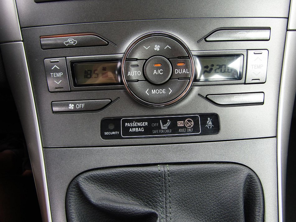 Toyota Auris 1.6 VVT-i 
