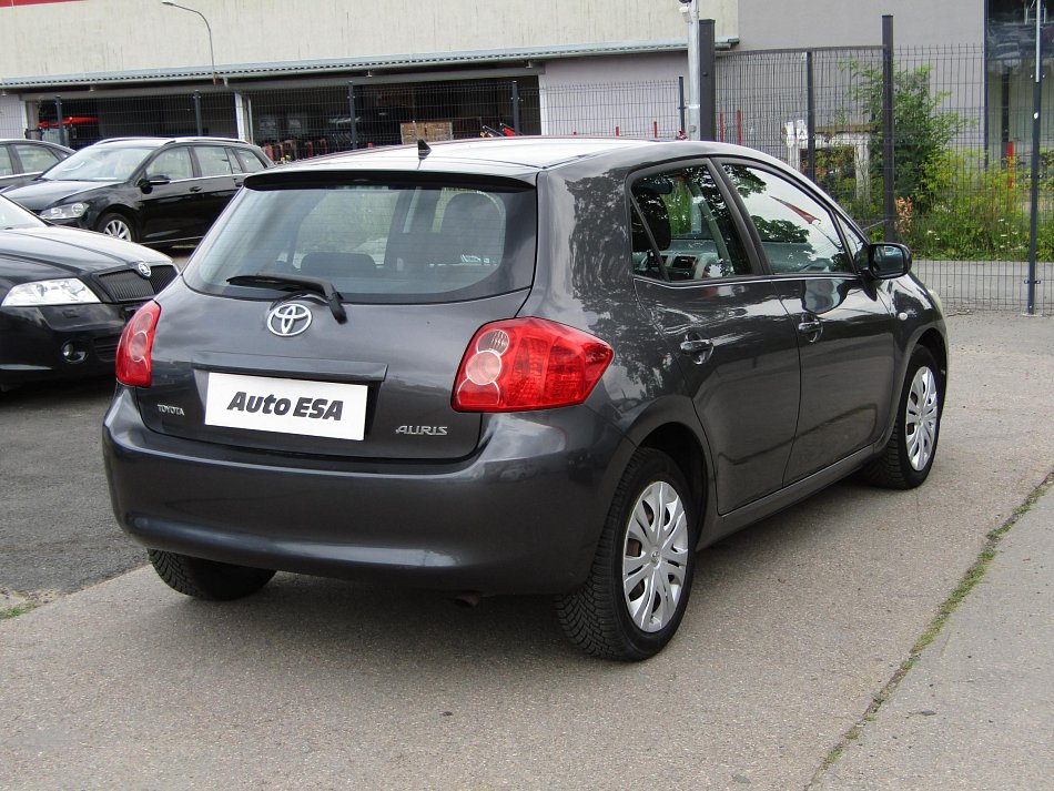 Toyota Auris 1.6 VVT-i 