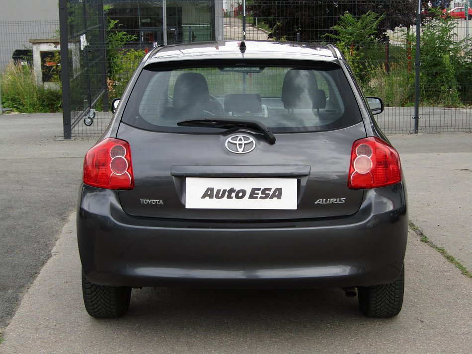 Toyota Auris 1.6 VVT-i 