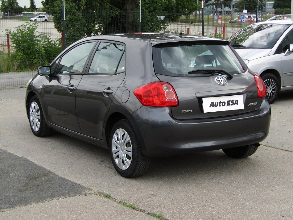 Toyota Auris 1.6 VVT-i 