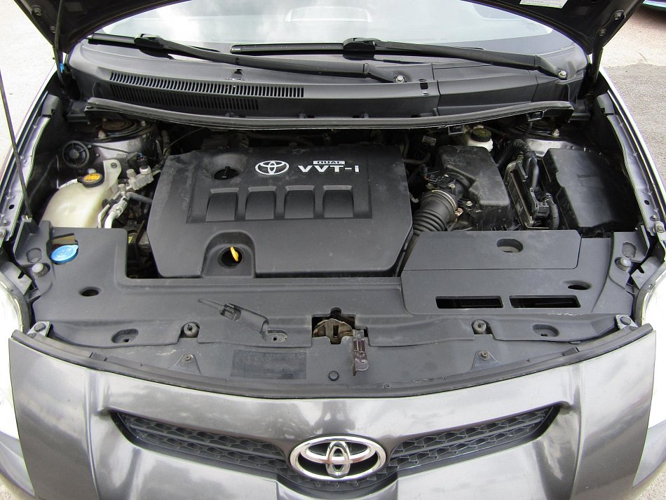 Toyota Auris 1.6 VVT-i 
