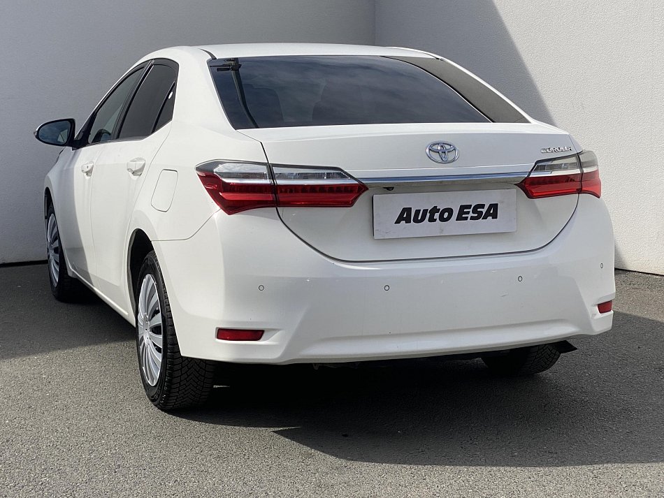 Toyota Corolla 1.6 i 