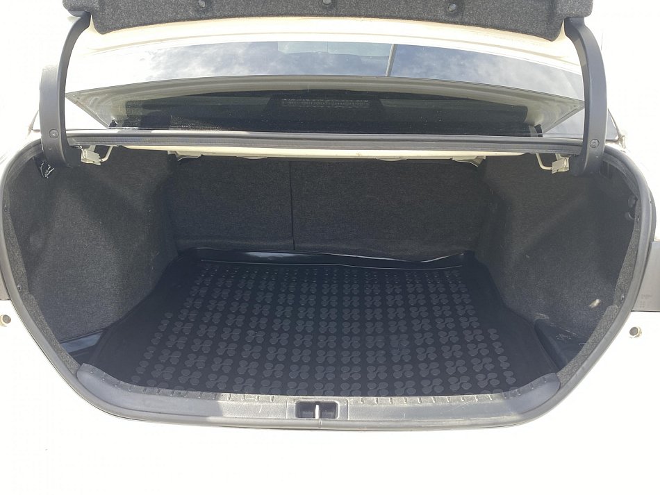 Toyota Corolla 1.6 i 