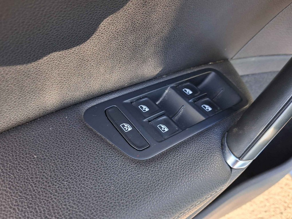 Volkswagen Golf 2.0 TDi 