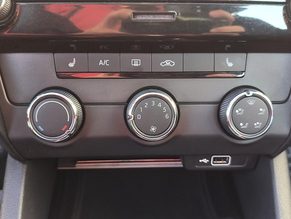 Škoda Octavia III 1.4 TSi Ambition