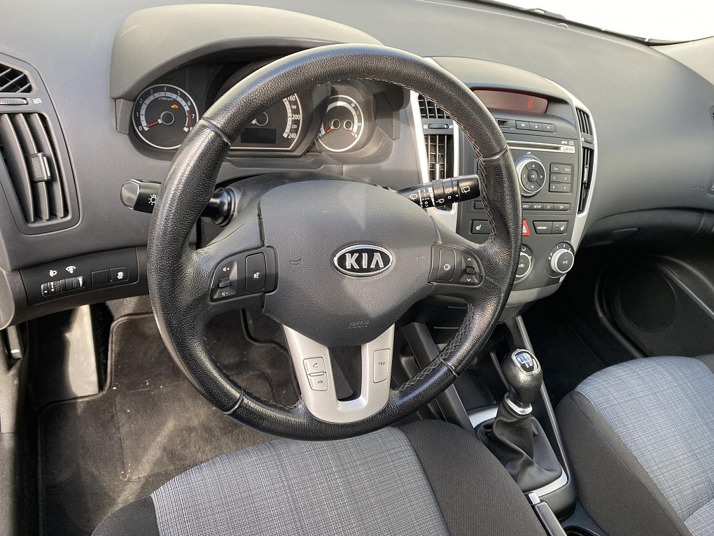 Kia Ceed 1.4 CVVT Vision