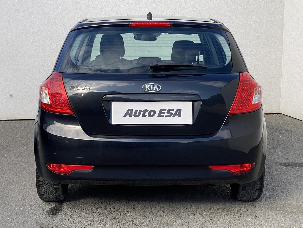 Kia Ceed 1.4 CVVT Vision