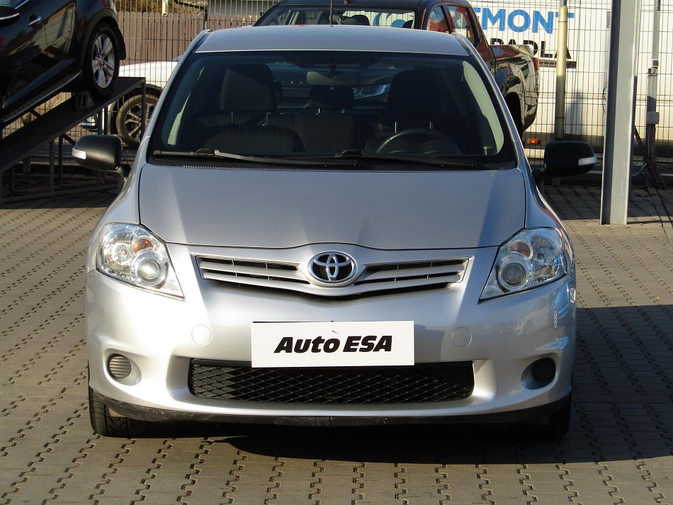 Toyota Auris 1.4 D4-D Terra Cool