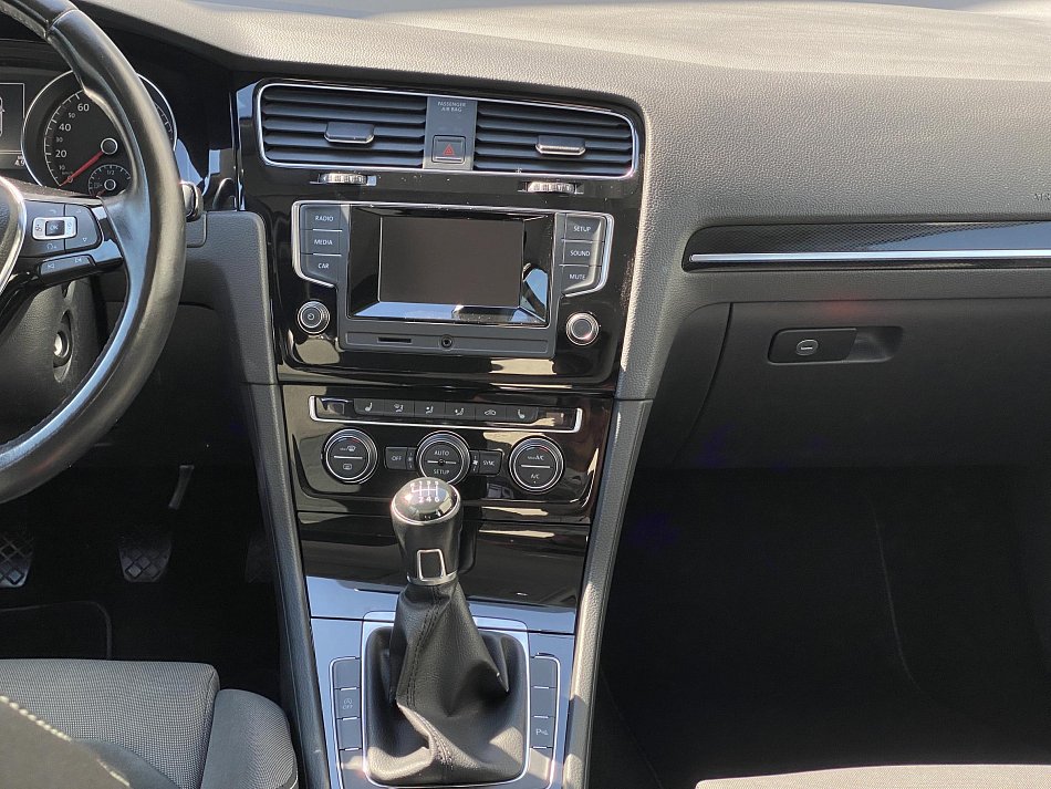 Volkswagen Golf 2.0 TDi Highline