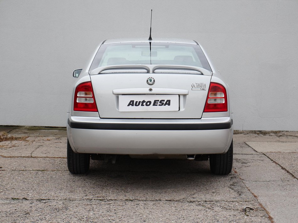Škoda Octavia 1.6I 