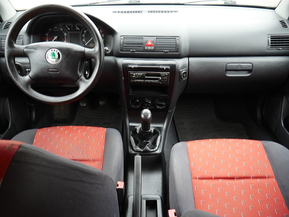 Škoda Octavia 1.6I 