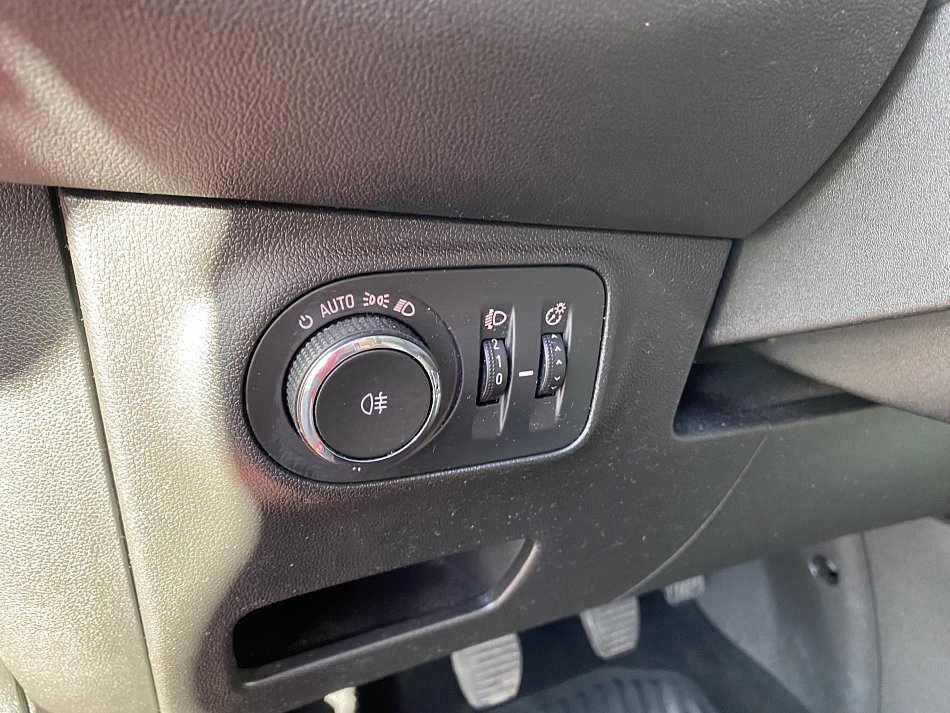 Opel Corsa 1.4 i Edition