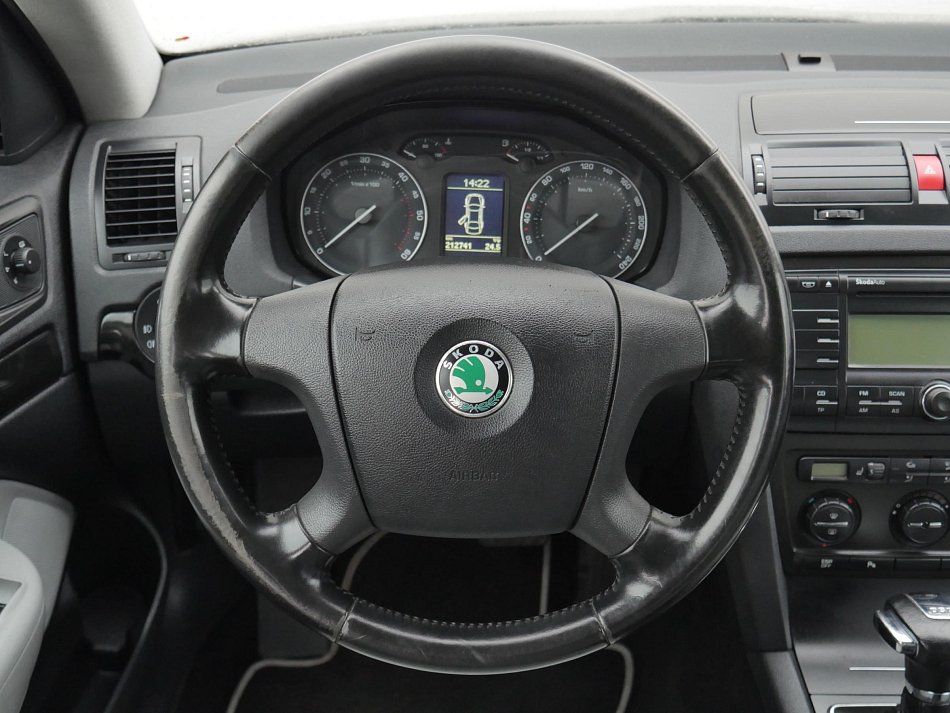 Škoda Octavia II 2.0 TDi L&K